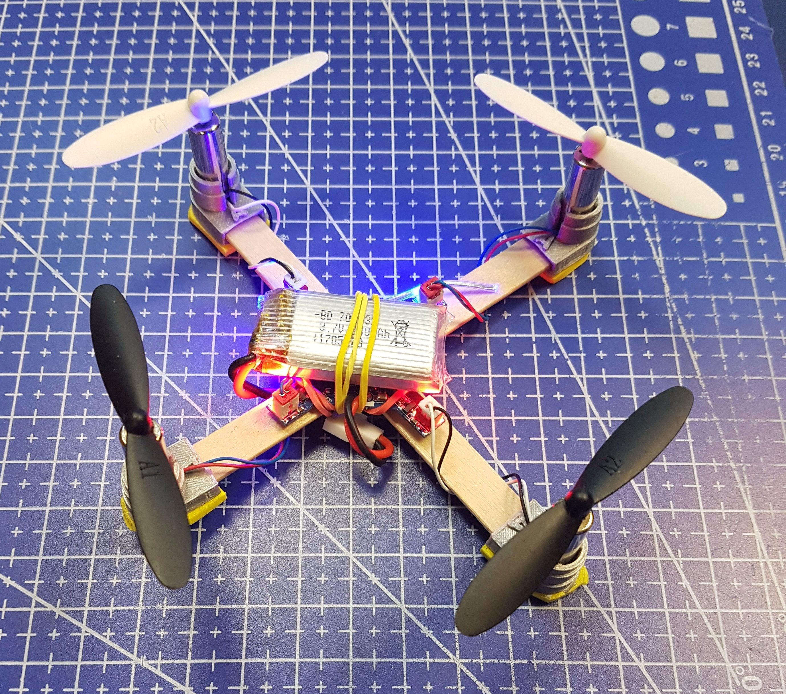 Hummingbird / Makerspace Package: 12 Drone building kit with camera extra batteries, for laser cutter / 3D printer