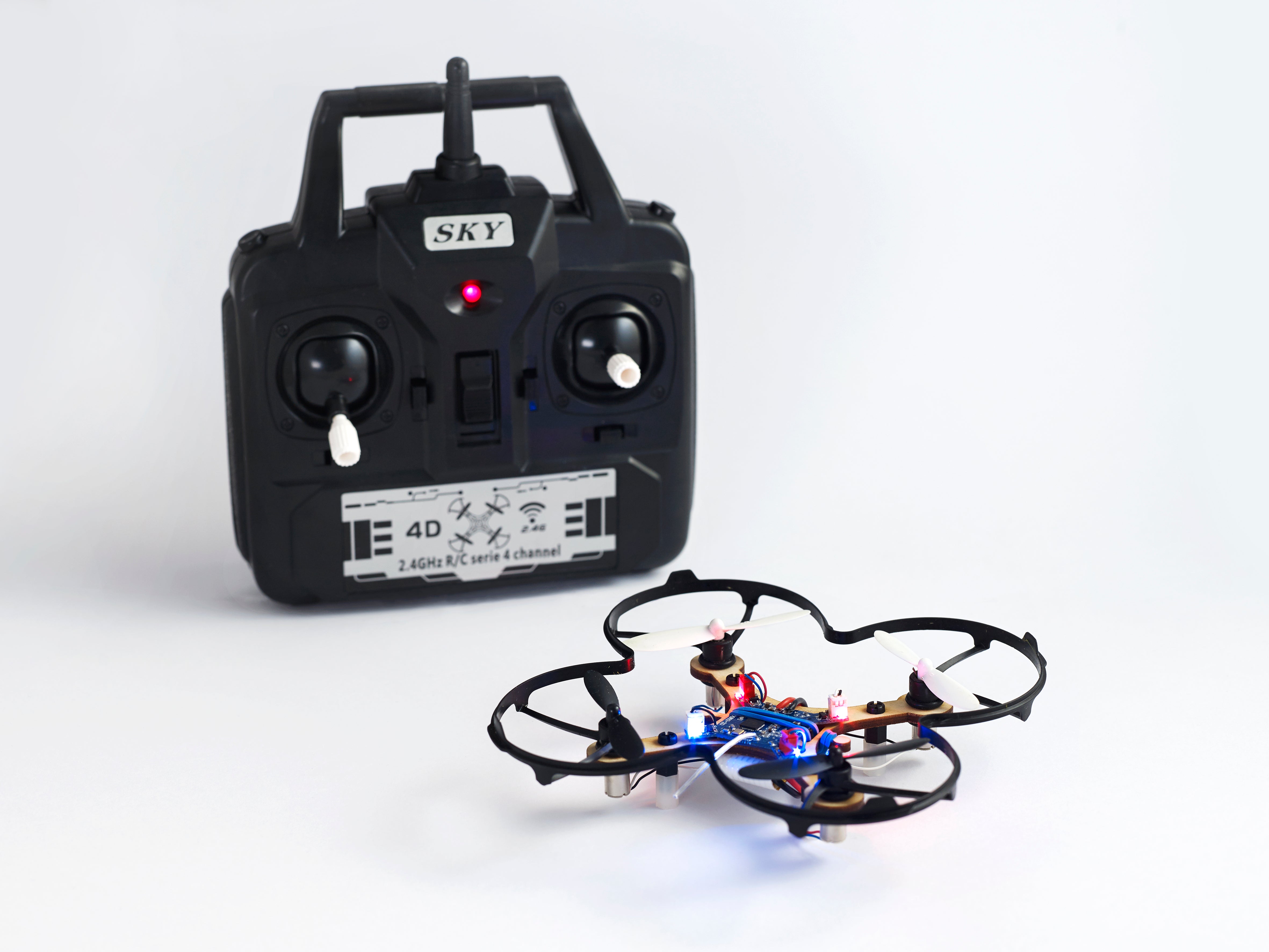 Hummingbird / Makerspace Package: 12 Drone building kit with camera extra batteries, for laser cutter / 3D printer